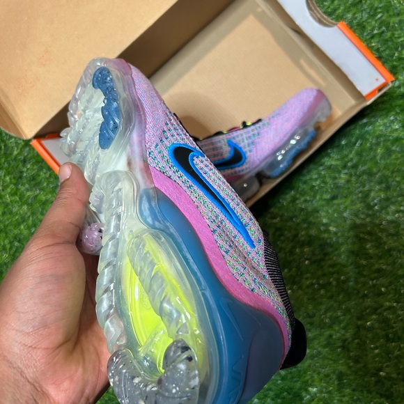 Nike Air Vapormax 2021 Flyknit Pink Blast Photo Blue DX3… - Picture 5 of 6